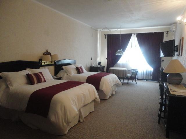 Hotel Royal Spa Zimapán Quarto foto